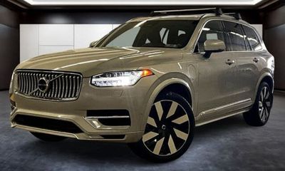 2023 Volvo XC90 Ultimate Bright