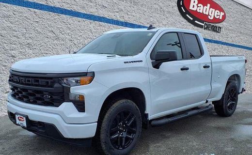 2026 Chevrolet Silverado Custom