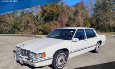 1992 Cadillac Deville Base