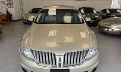 2011 Lincoln MKS 37L