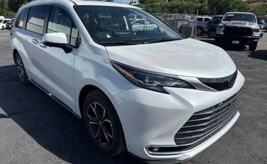 2026 Toyota Sienna Platinum