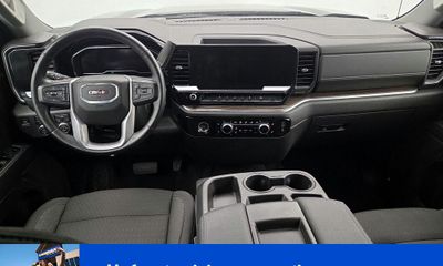 2024 GMC Sierra