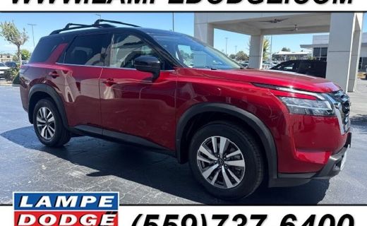 2023 Nissan Pathfinder SL