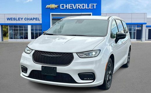 2024 Chrysler Pacifica Select