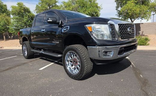 2017 Nissan Titan SV