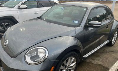 2017 Volkswagen Beetle 18T S