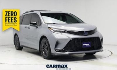 2025 Toyota Sienna XSE