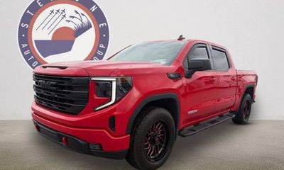 2025 GMC Sierra Elevation