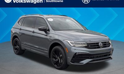 2023 Volkswagen Tiguan 4Motion SE R
