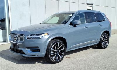 2023 Volvo XC90 Ultimate Bright