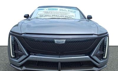 2026 Cadillac Lyriq V Premium