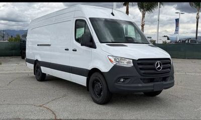 2025 Mercedes-Benz Sprinter 907 VS30