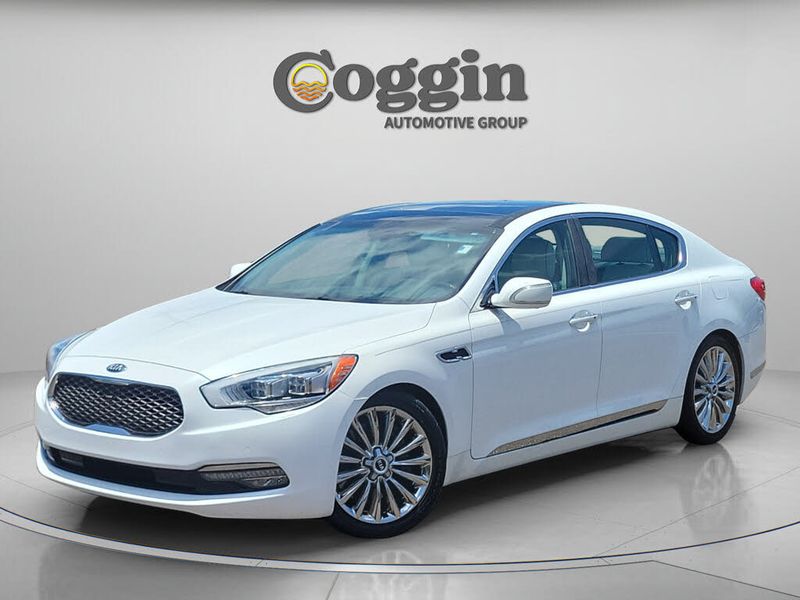 2015 Kia K900 — a typically priced live listing