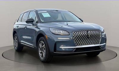 2023 Lincoln Corsair Standard