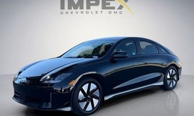2024 Hyundai Ioniq 6 SE