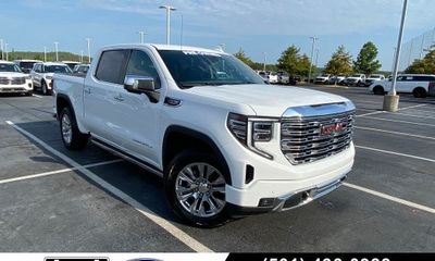 2023 GMC Sierra Denali
