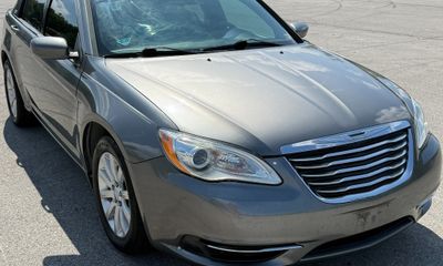 2013 Chrysler 200 Touring