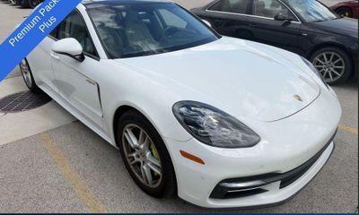 2018 Porsche Panamera 4 E Hybrid