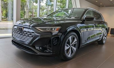 2024 Audi Q8 Quattro Premium Plus
