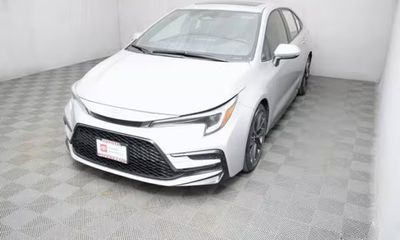 2024 Toyota Corolla SE W Premium