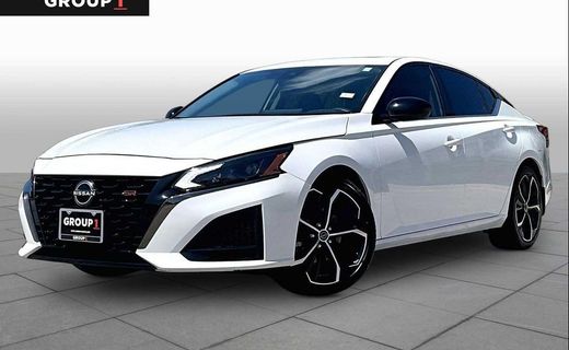 2024 Nissan Altima SR