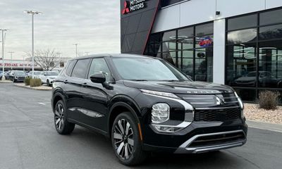 2026 Mitsubishi Outlander SE Trail Edition