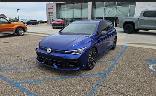 2025 Volkswagen Golf R 2 0 TSI