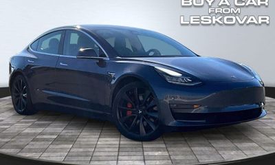2020 Tesla Model 3 Performance