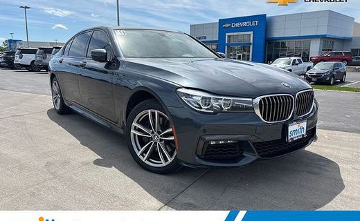 2016 BMW 740i