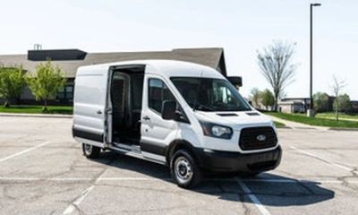 2019 Ford Transit 150 Medium Roof