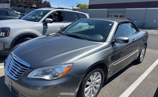 2013 Chrysler 200
