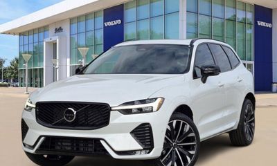 2026 Volvo XC60 Ultra Dark