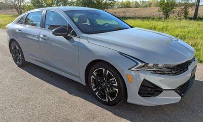 2024 Kia K5 GT Line