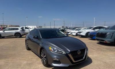 2021 Nissan Altima SR