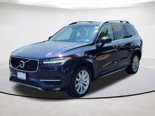 2017 Volvo XC90 Momentum