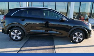 2022 Kia Niro LX LXS SE