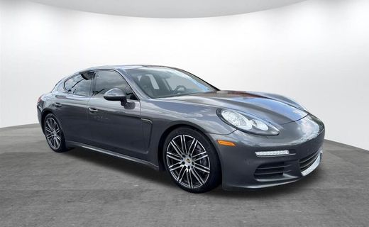 2016 Porsche Panamera