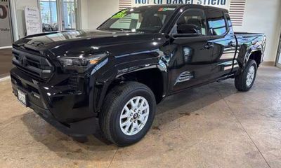 2025 Toyota Tacoma SR5