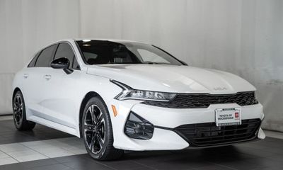 2022 Kia K5