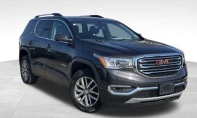 2019 GMC Acadia SLT 1
