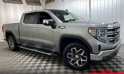 2026 GMC Sierra SLT