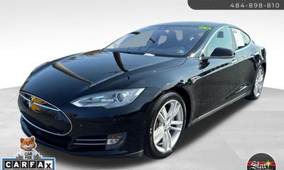 2014 Tesla Model S Base