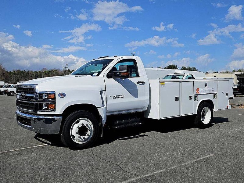 2024 Chevrolet Silverado Md — a typically priced live listing