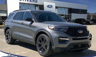 2023 Ford Explorer ST Line