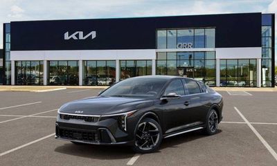 2026 Kia K4 GT Line