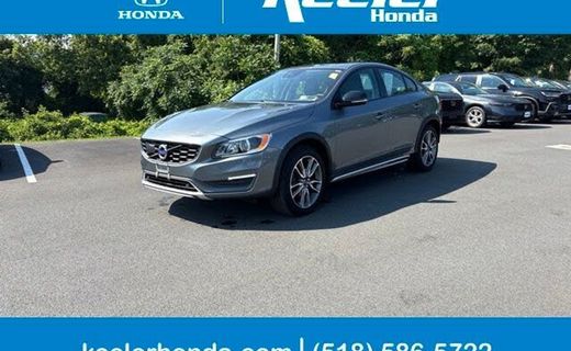 2016 Volvo S60 Cross Country Platinum