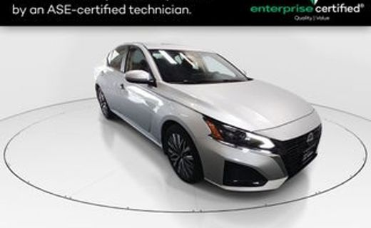 2024 Nissan Altima SV