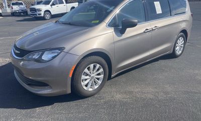 2018 Chrysler Pacifica LX