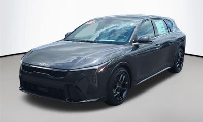 2026 Kia K4 GT Line Turbo