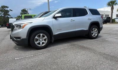 2018 GMC Acadia SLE 1
